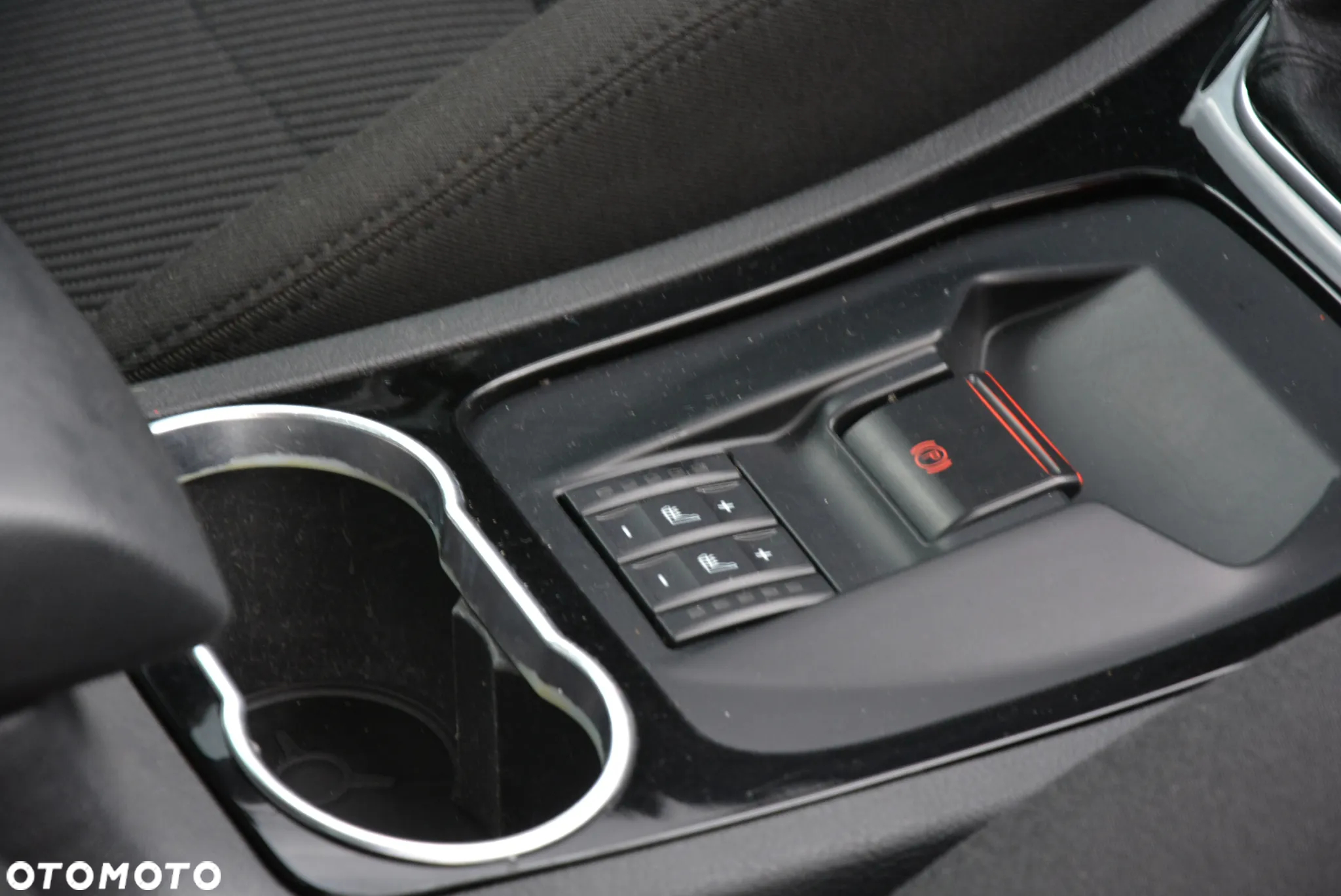 Ford S-Max - 38