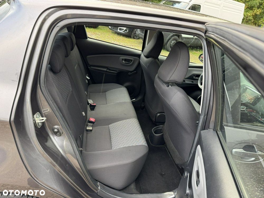 Toyota Yaris - 18