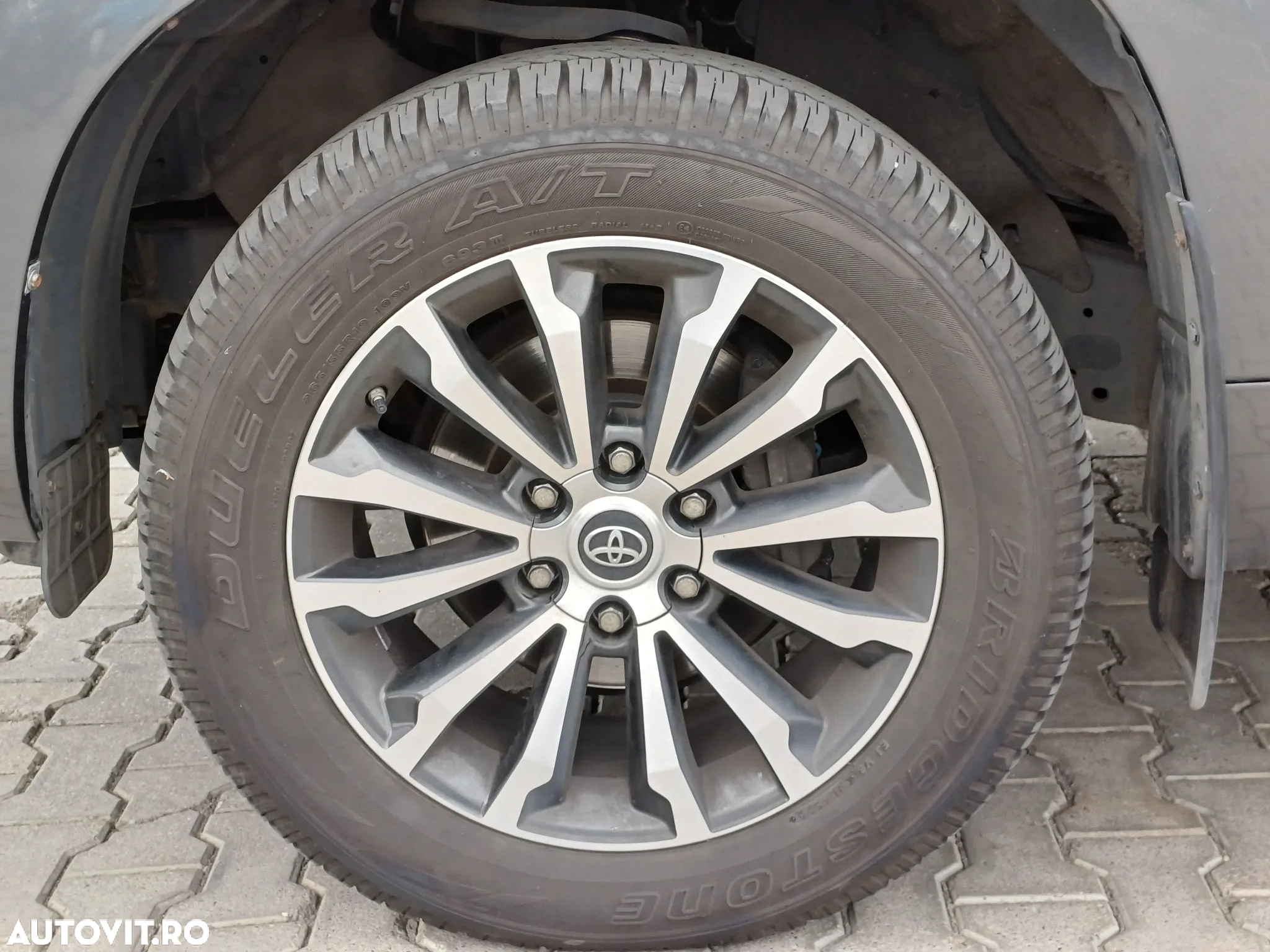 Toyota Land Cruiser 2.8l Turbo D-4D AVS Aut. Luxury - 8
