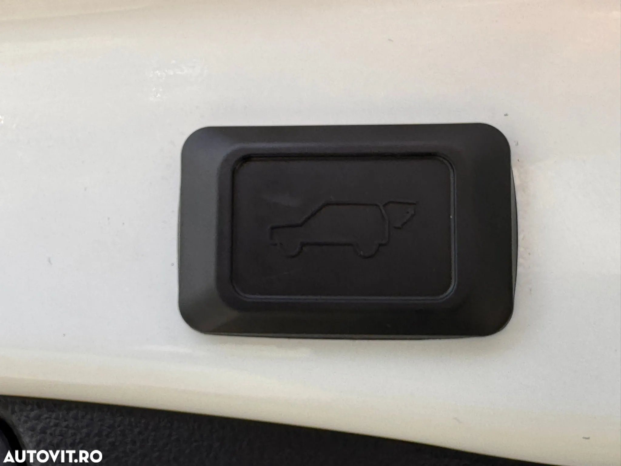 Toyota RAV4 2.5 Hybrid VVT-iE 4x4 Luxury - 22