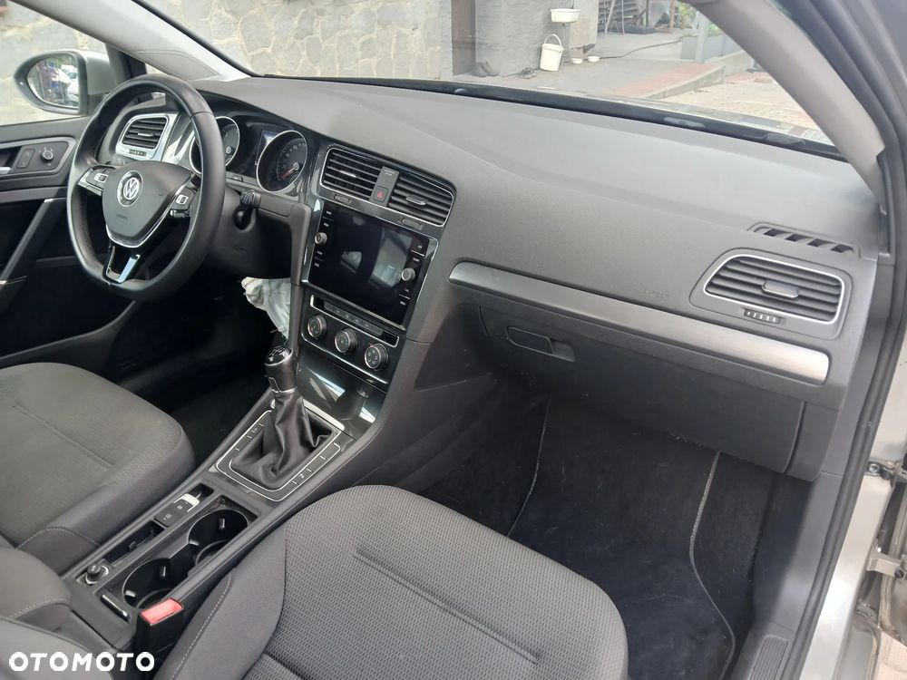 Volkswagen Golf 1.6 TDI BMT Highline - 12