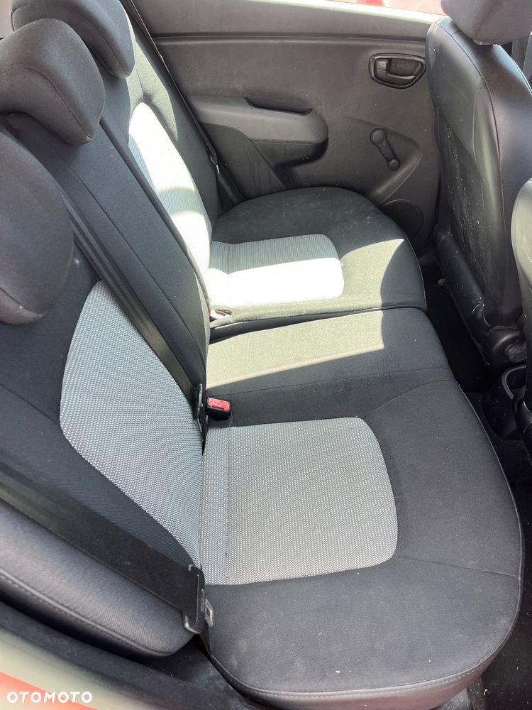 Hyundai i10 1.1 expression - 12
