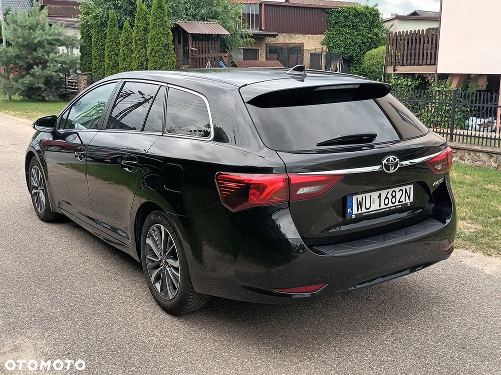 Toyota Avensis 2.0 D-4D Prestige - 5