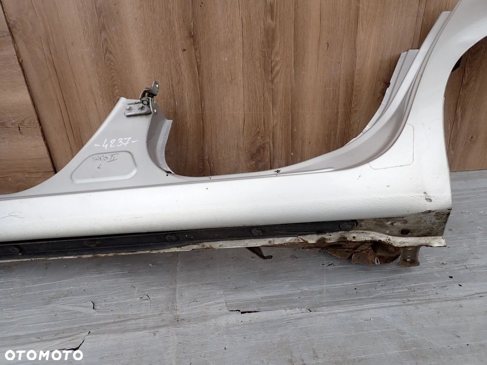 TOYOTA YARIS II 06-11 PRÓG LEWY RANT BŁOTNIKA - 5