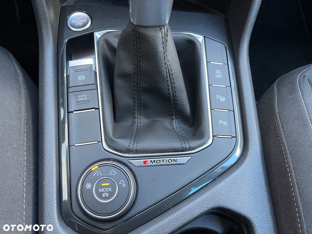 Volkswagen Tiguan - 27