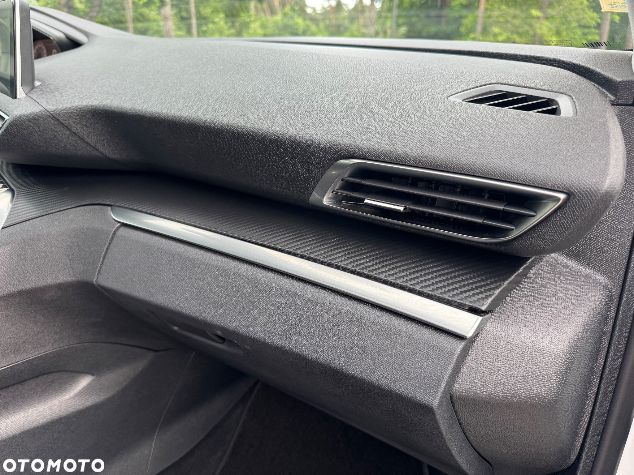 Peugeot 3008 1.5 BlueHDi Active S&S EAT8 - 22
