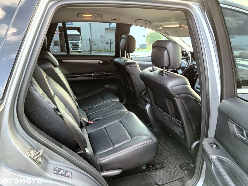 Mercedes-Benz Klasa R 300 CDI 7G-TRONIC DPF BlueEFFICIENCY - 15