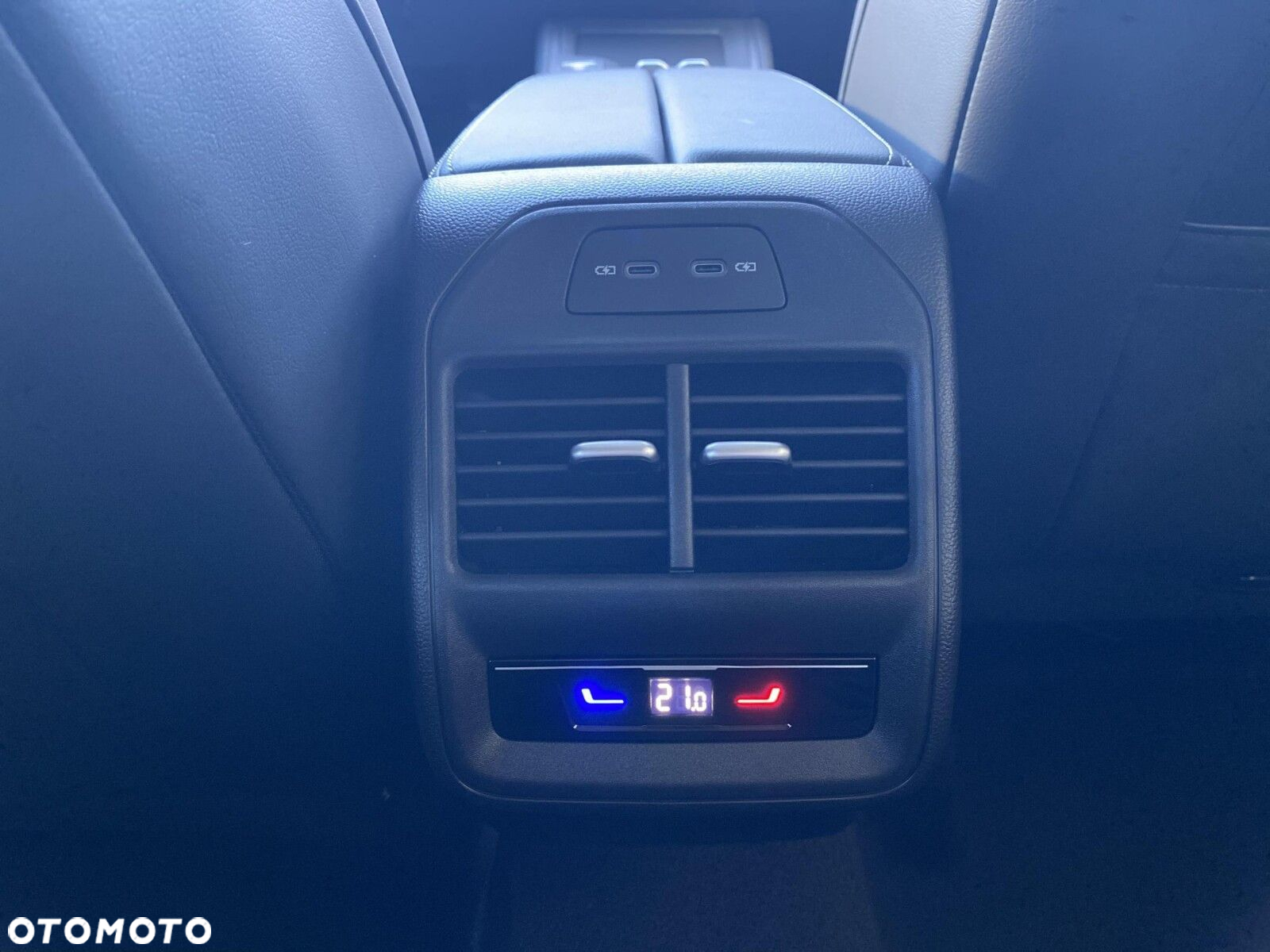 Volkswagen Passat - 24