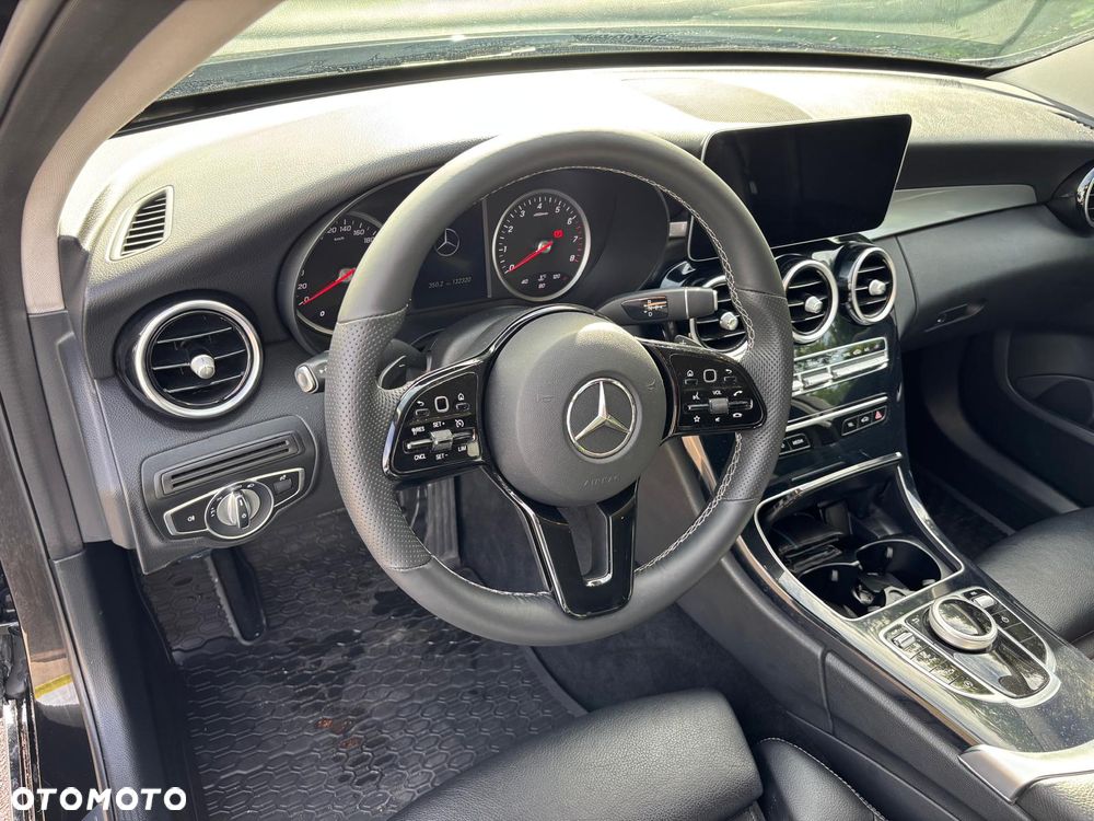 Mercedes-Benz Klasa C 180 9G-TRONIC - 12