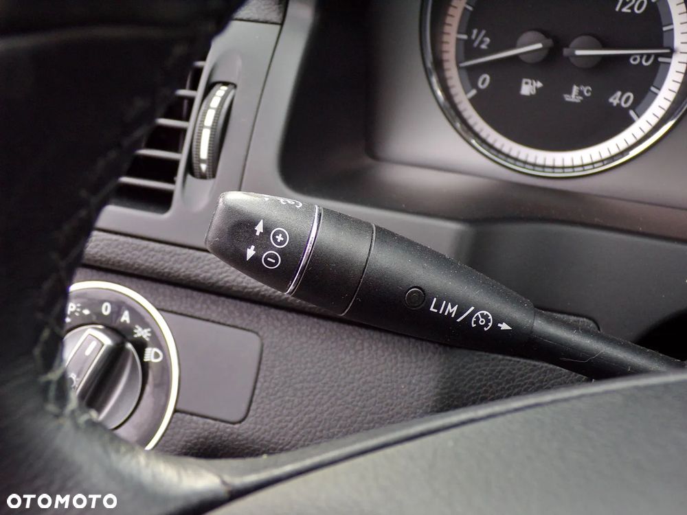 Mercedes-Benz Klasa C 180 Kompressor Automatik BlueEFFICIENCY Avantgarde - 19