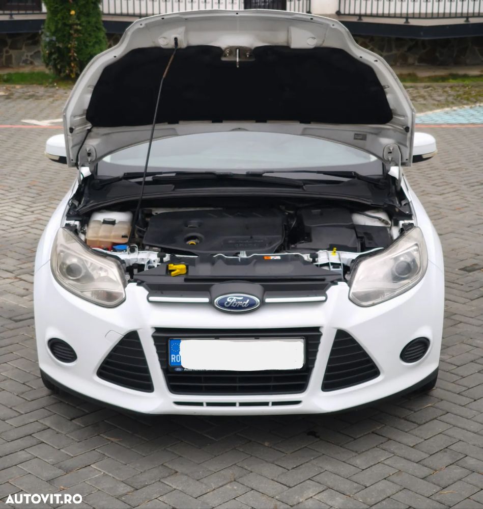 Ford Focus - 13