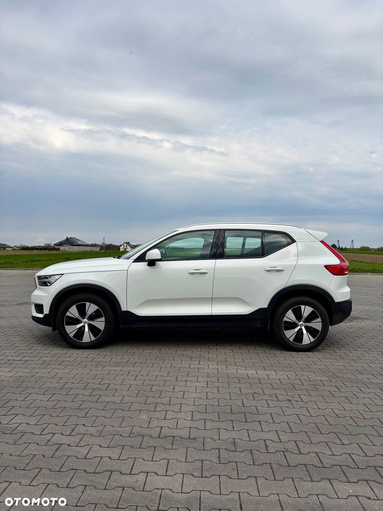 Volvo XC 40 T3 Momentum - 2