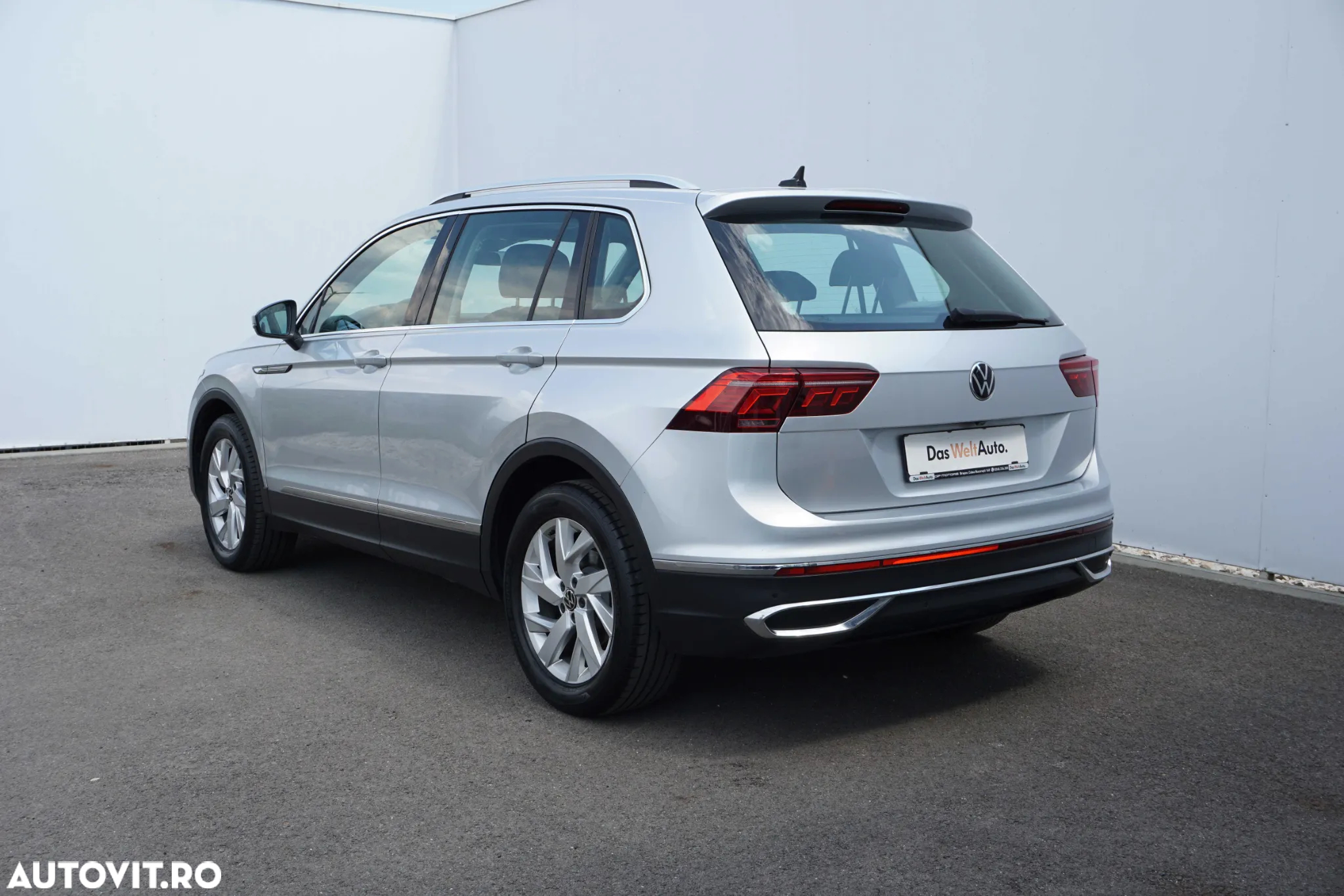 Volkswagen Tiguan - 3