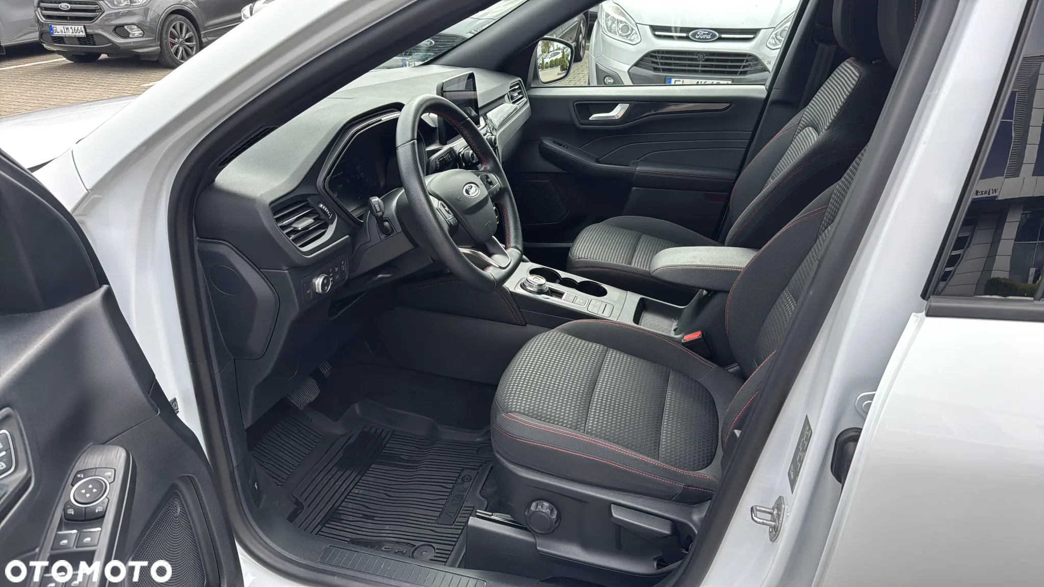 Ford Kuga 2.5 FHEV FWD ST-Line - 12