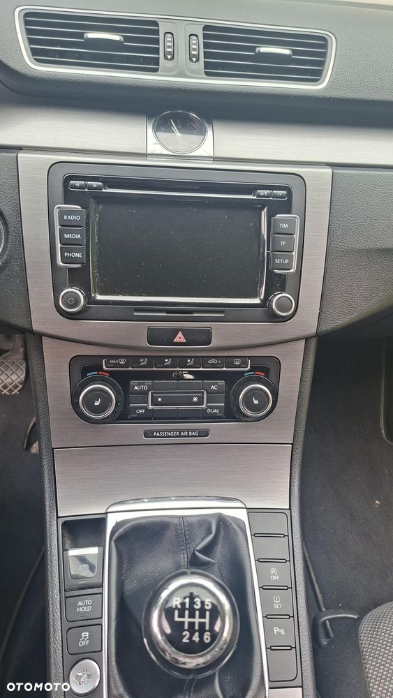 Volkswagen Passat 2.0 TDI DPF Comfortline - 16