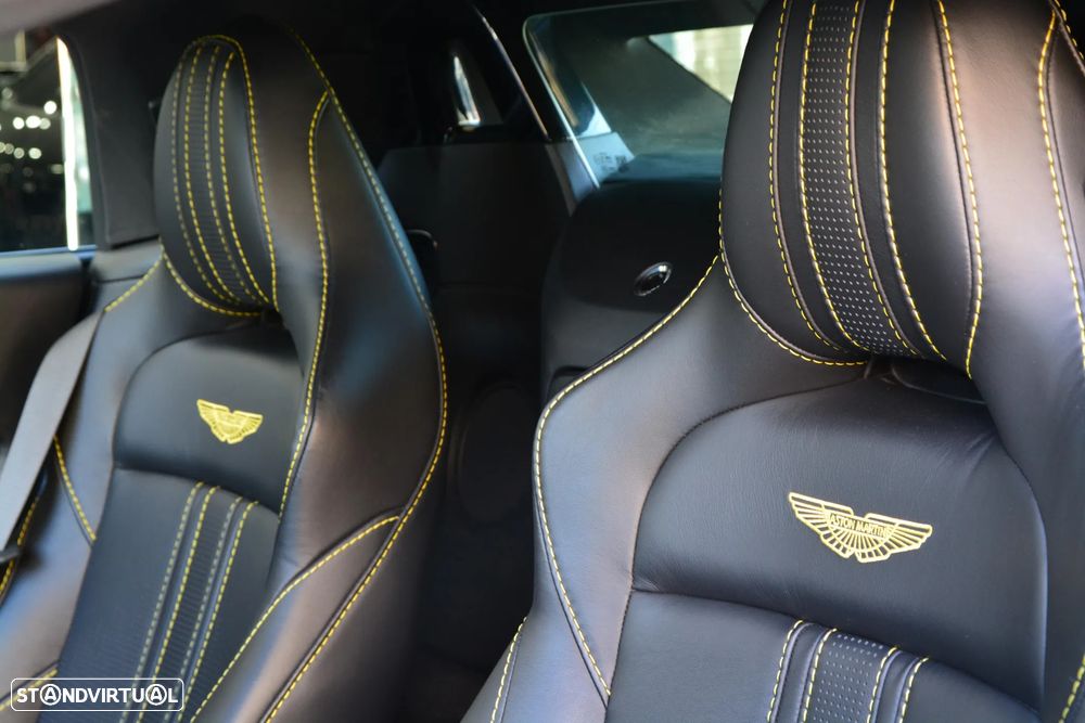 Aston Martin Vantage Roadster V8 - 48