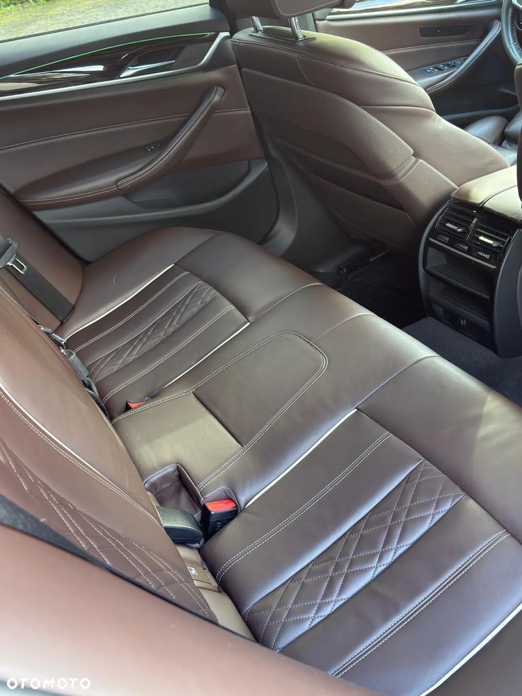 BMW Seria 5 530i M Sport sport - 24