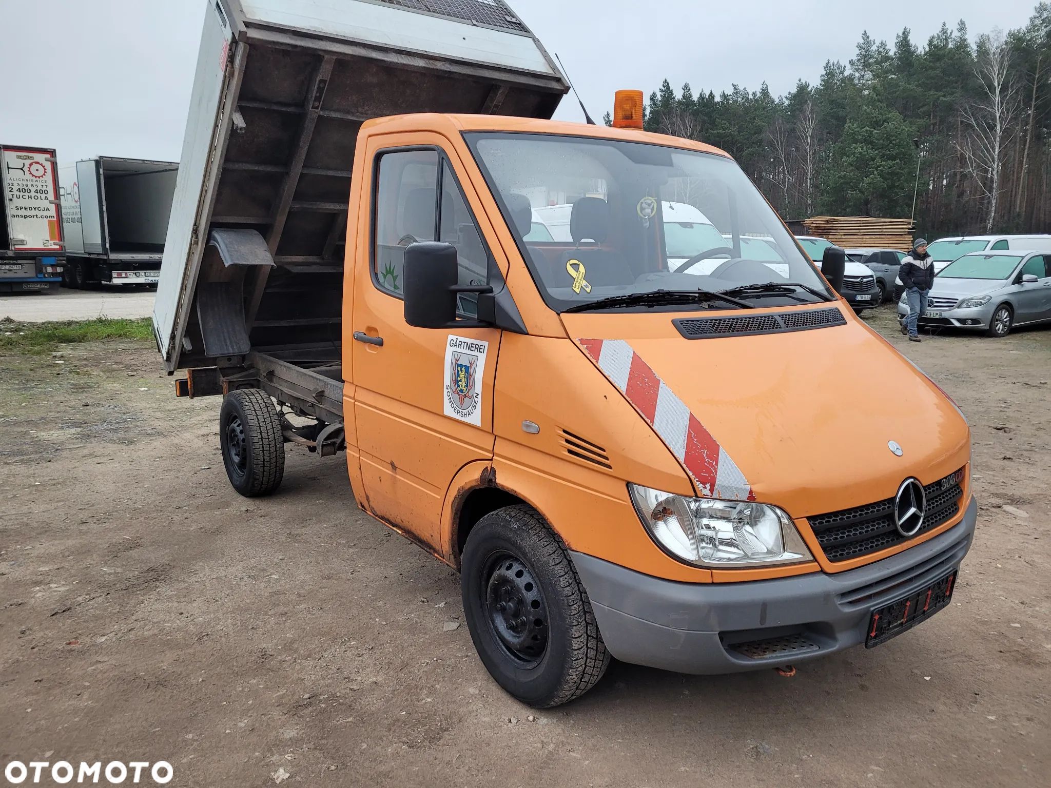 Mercedes-Benz Sprinter - 1