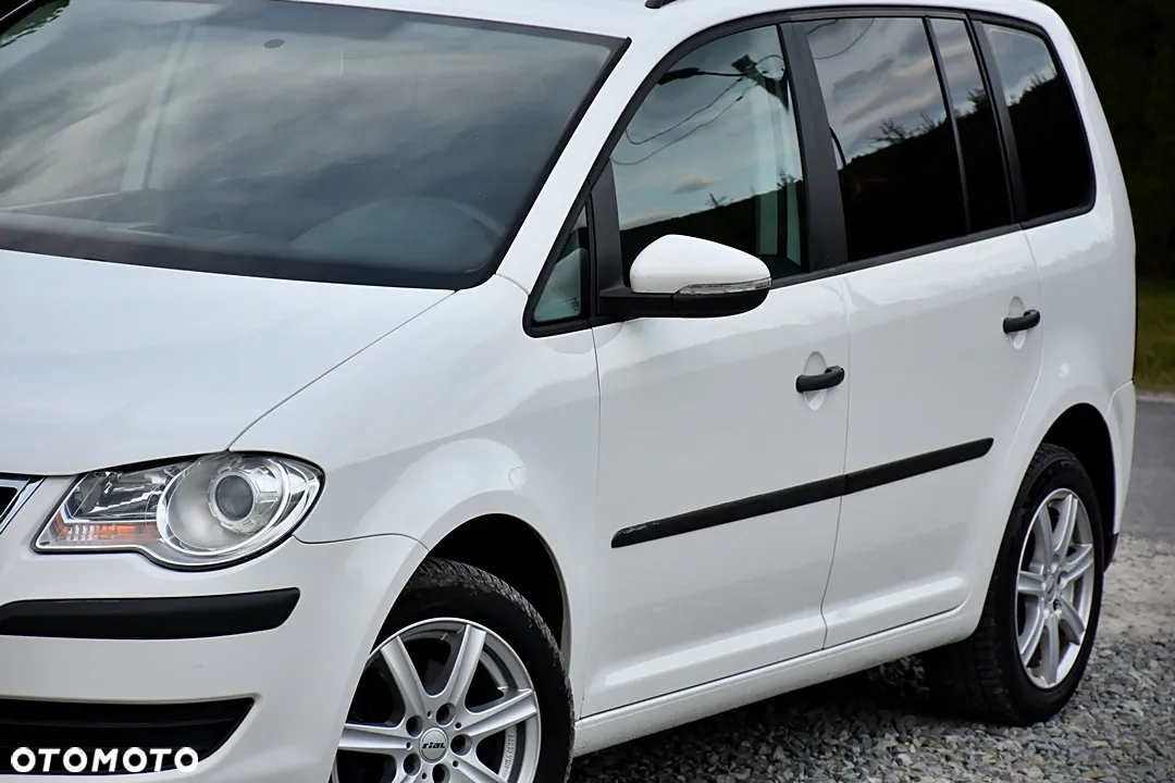 Volkswagen Touran 1.9 TDI Conceptline - 10