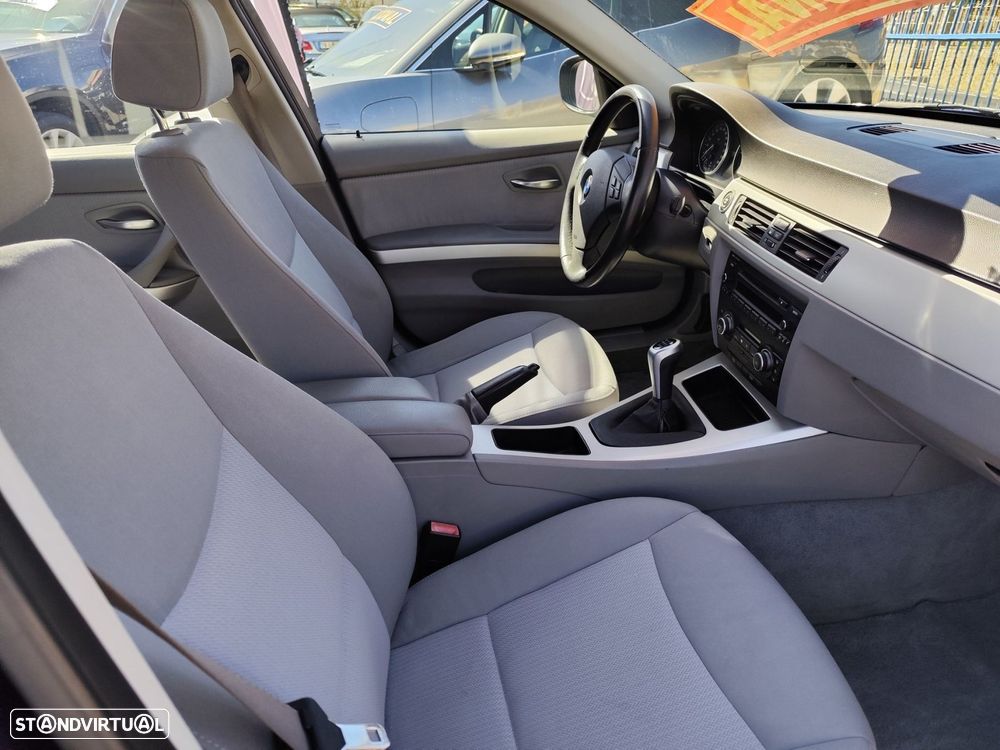 BMW 316 d Touring - 19