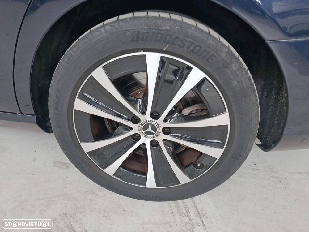 Mercedes-Benz E 300 - 11