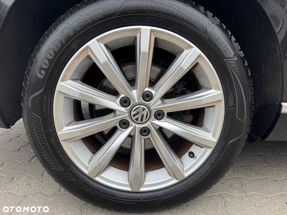 Volkswagen Passat 2.0 TDI SCR DSG Highline - 17