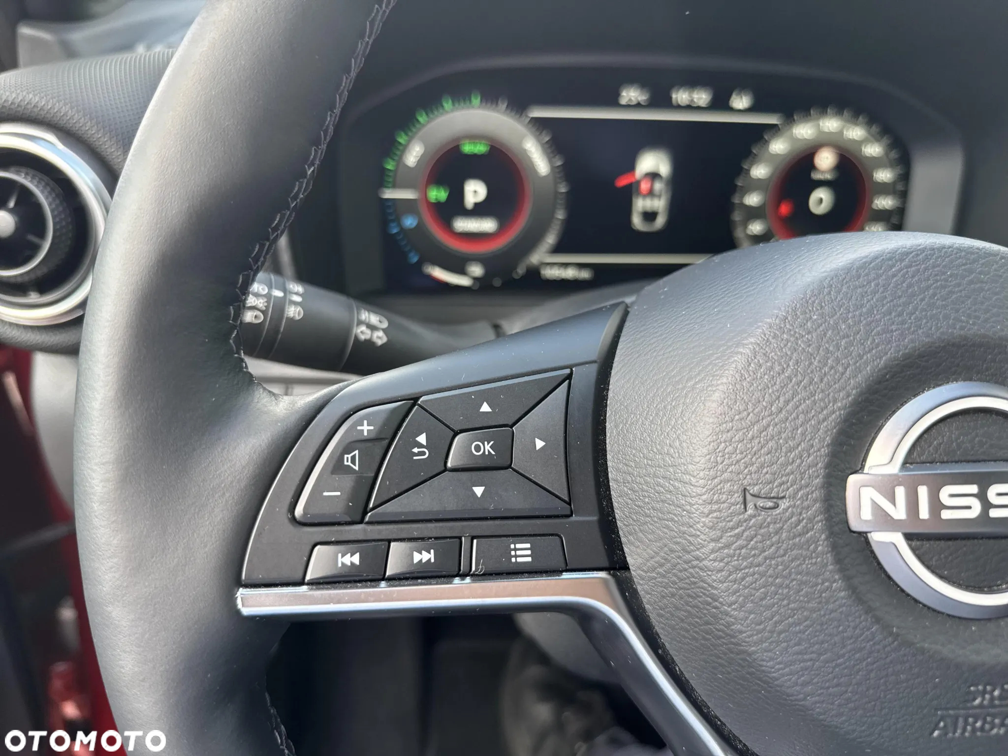 Nissan Juke ver-1-6-hybrid-n--connecta-amt - 20