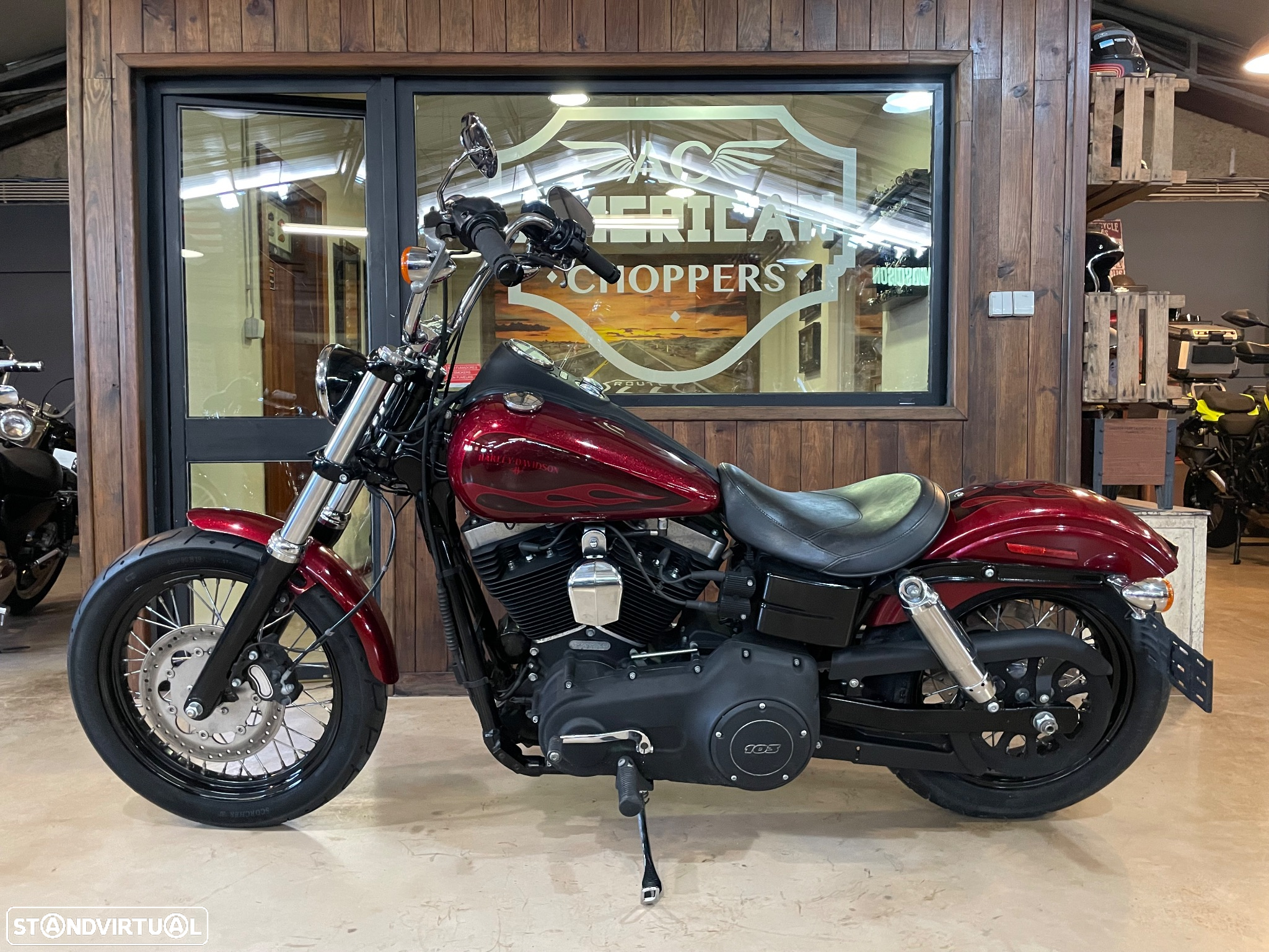Harley-Davidson FX Dyna Street Bob - 11