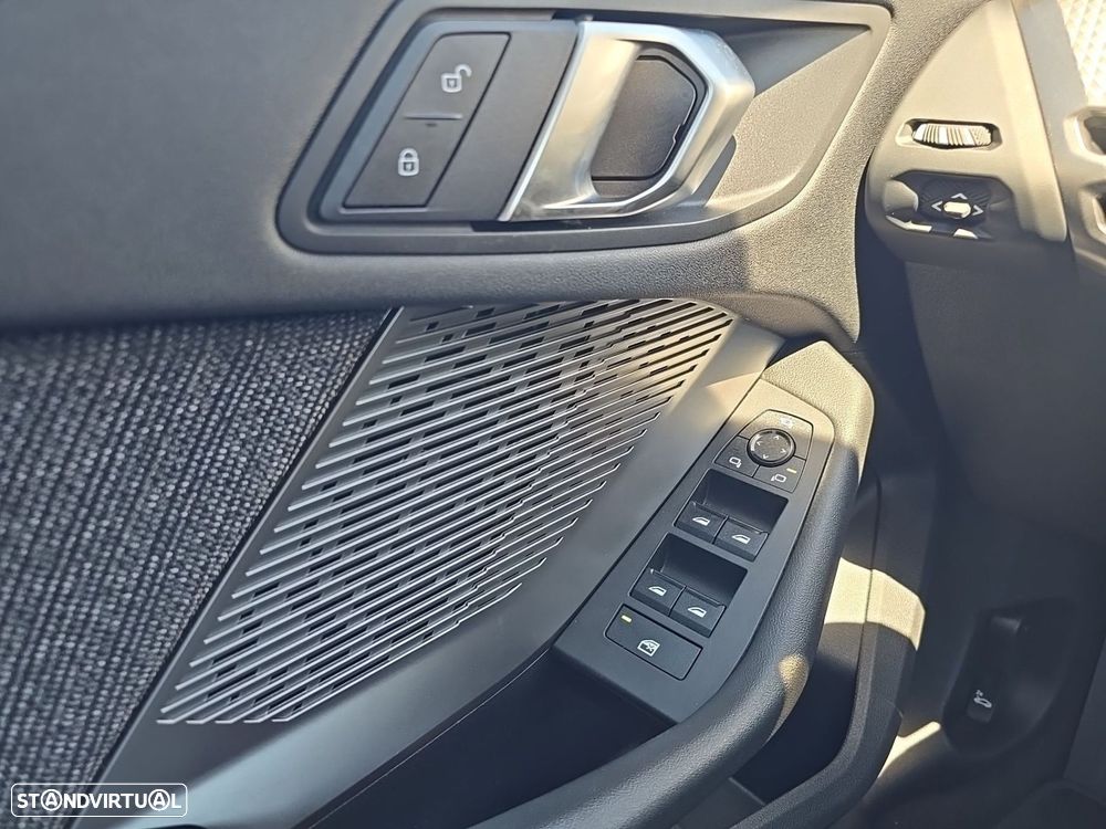 BMW 216 Standard — fotografia 21