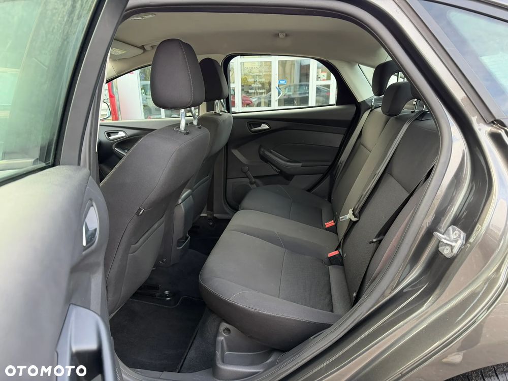 Ford Focus 1.6 SYNC Edition - 13