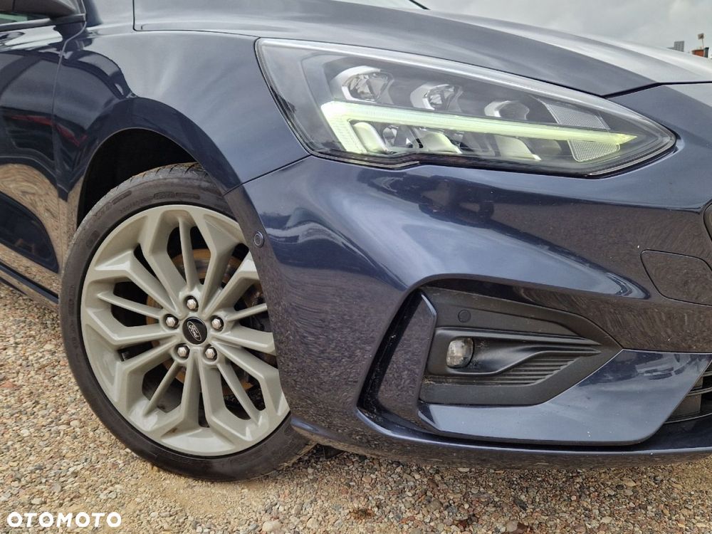 Ford Focus - 34