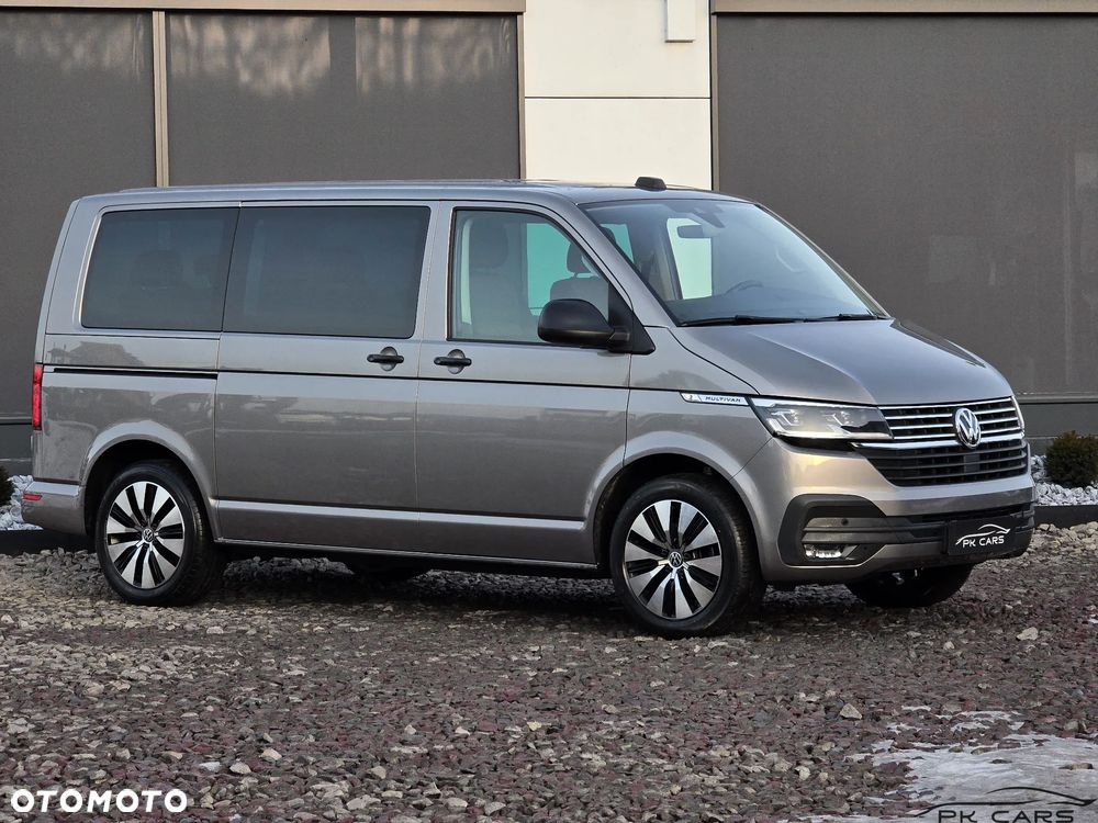 Volkswagen Multivan - 13