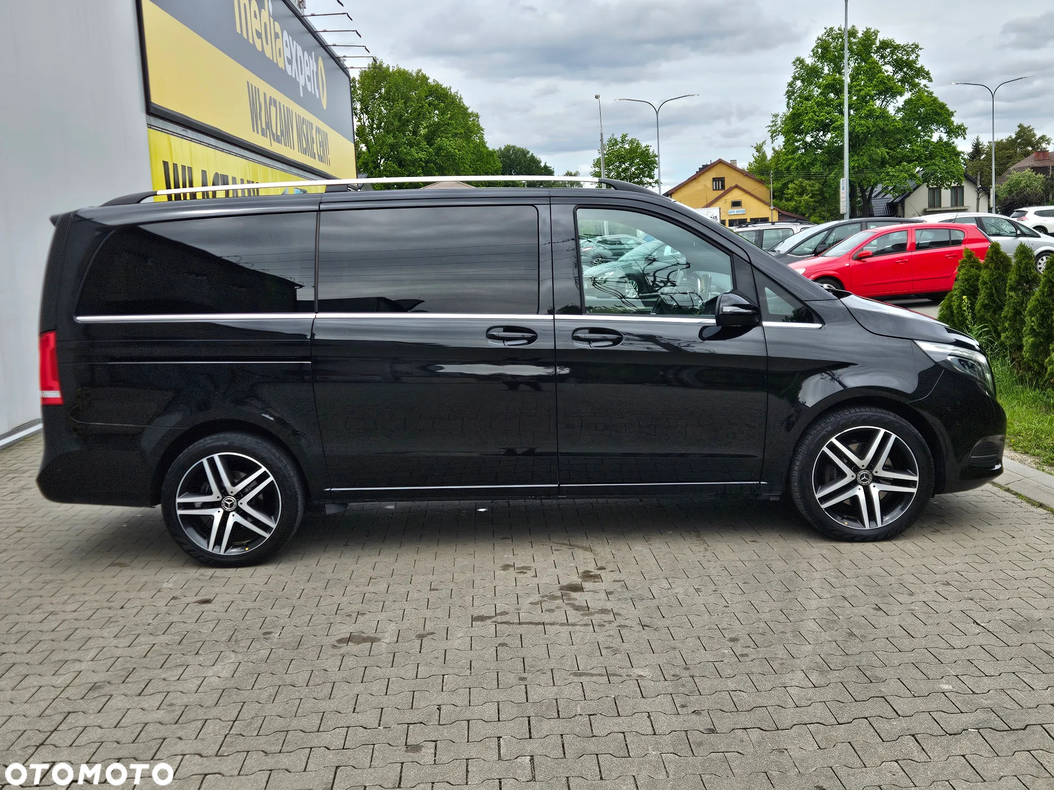 Mercedes-Benz Klasa V 250 d 4-Matic Avantgarde 7G-Tronic (d³ugi) - 5