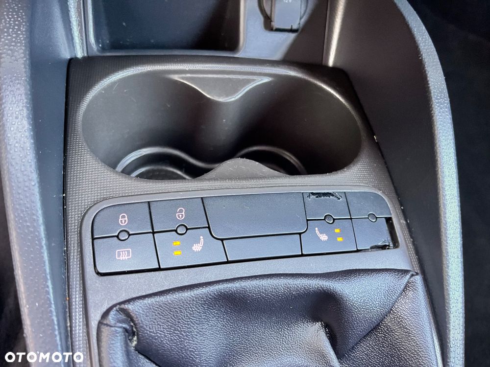 Seat Ibiza SC 1.4 16V Style - 22