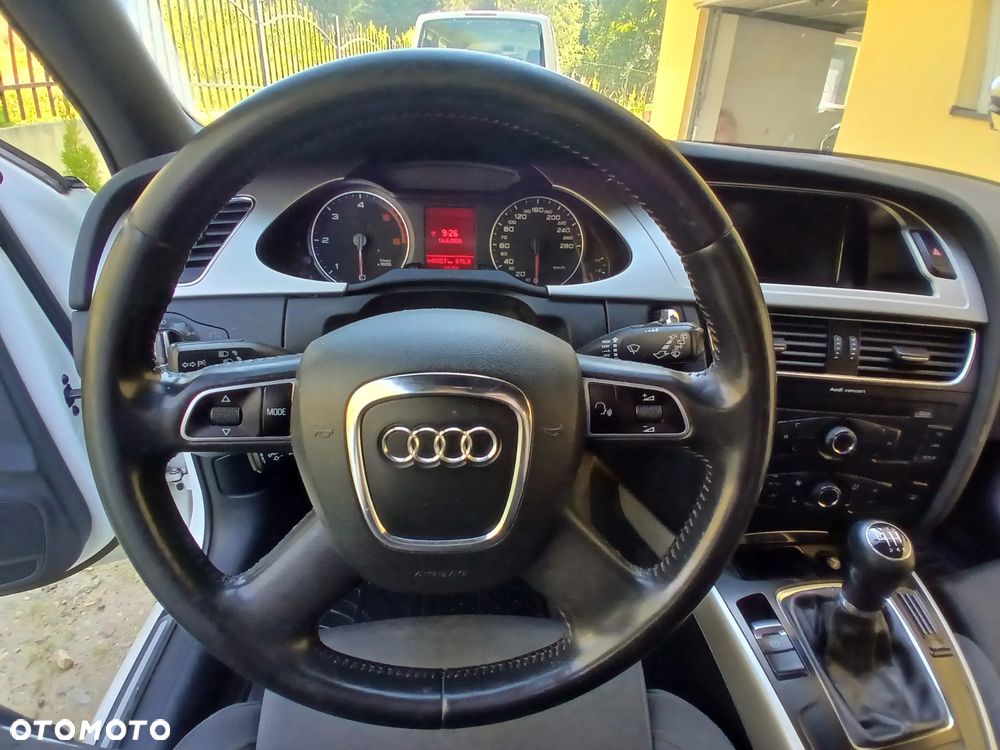 Audi A4 Avant 2.0 TDI DPF - 7
