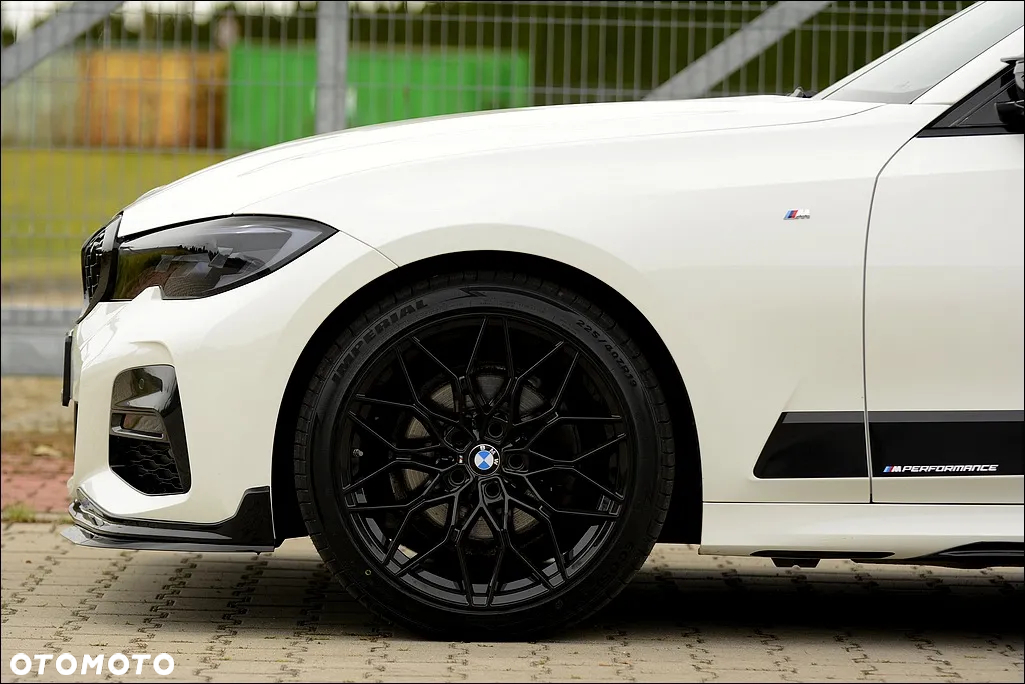 BMW Seria 3 320d xDrive M Sport sport - 39