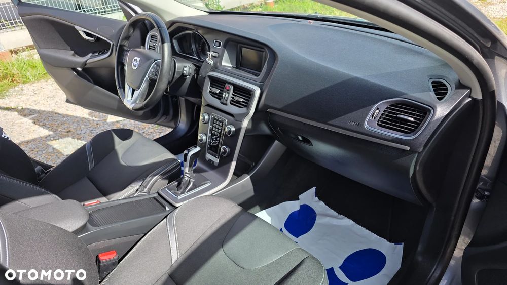 Volvo V40 D2 Kinetic - 20
