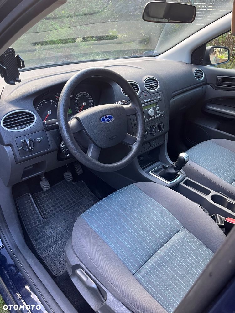 Ford Focus 1.4 Ambiente - 10