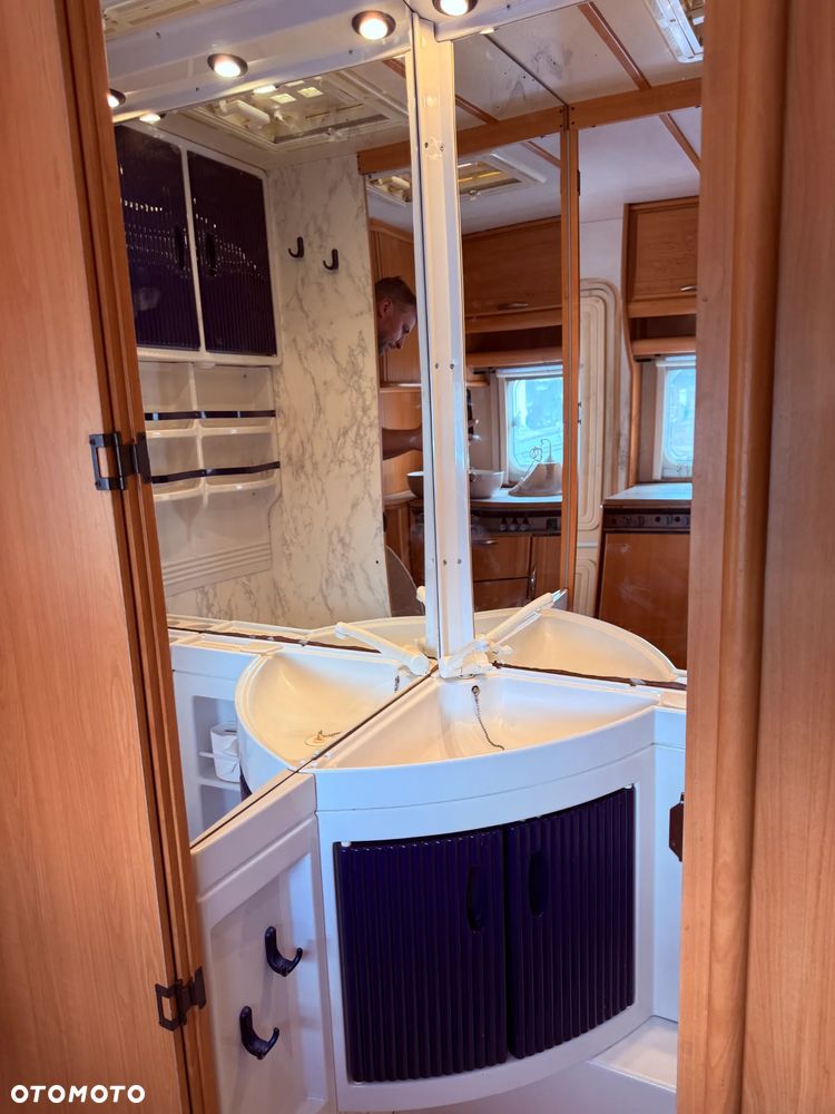 LMC Luxus 480RD - 19