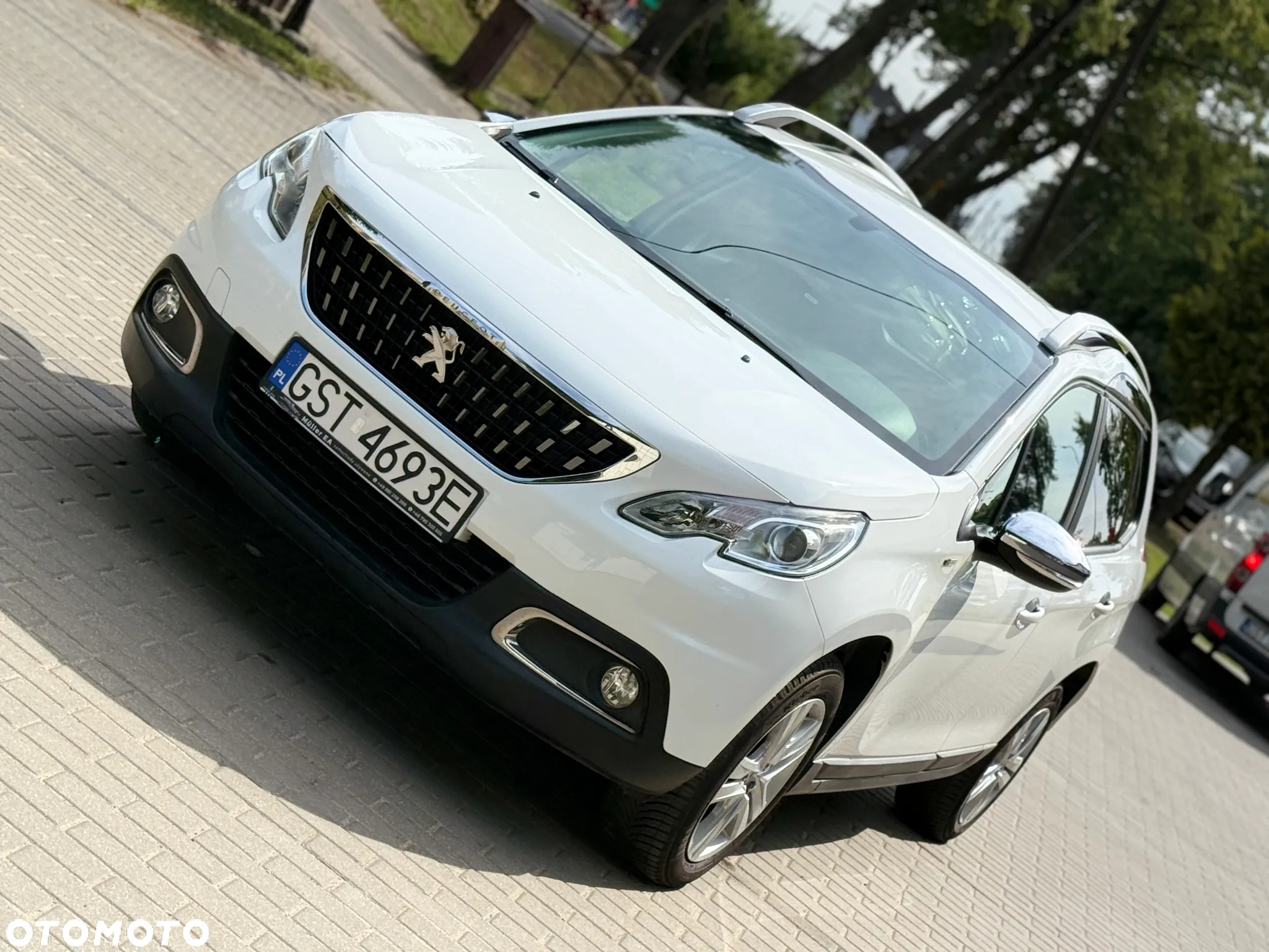 Peugeot 2008 1.6 BlueHDi Style - 9