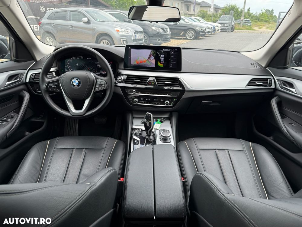 BMW Seria 5 520e Aut. - 16