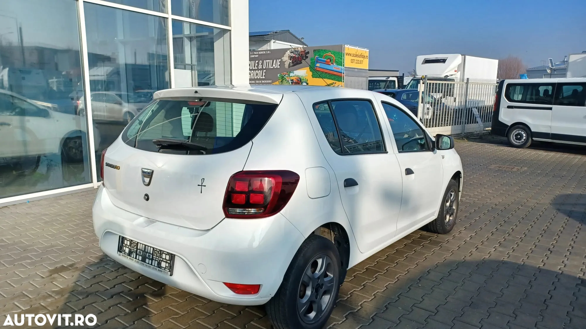 Dacia Sandero 1.5 DCI Laureate - 4