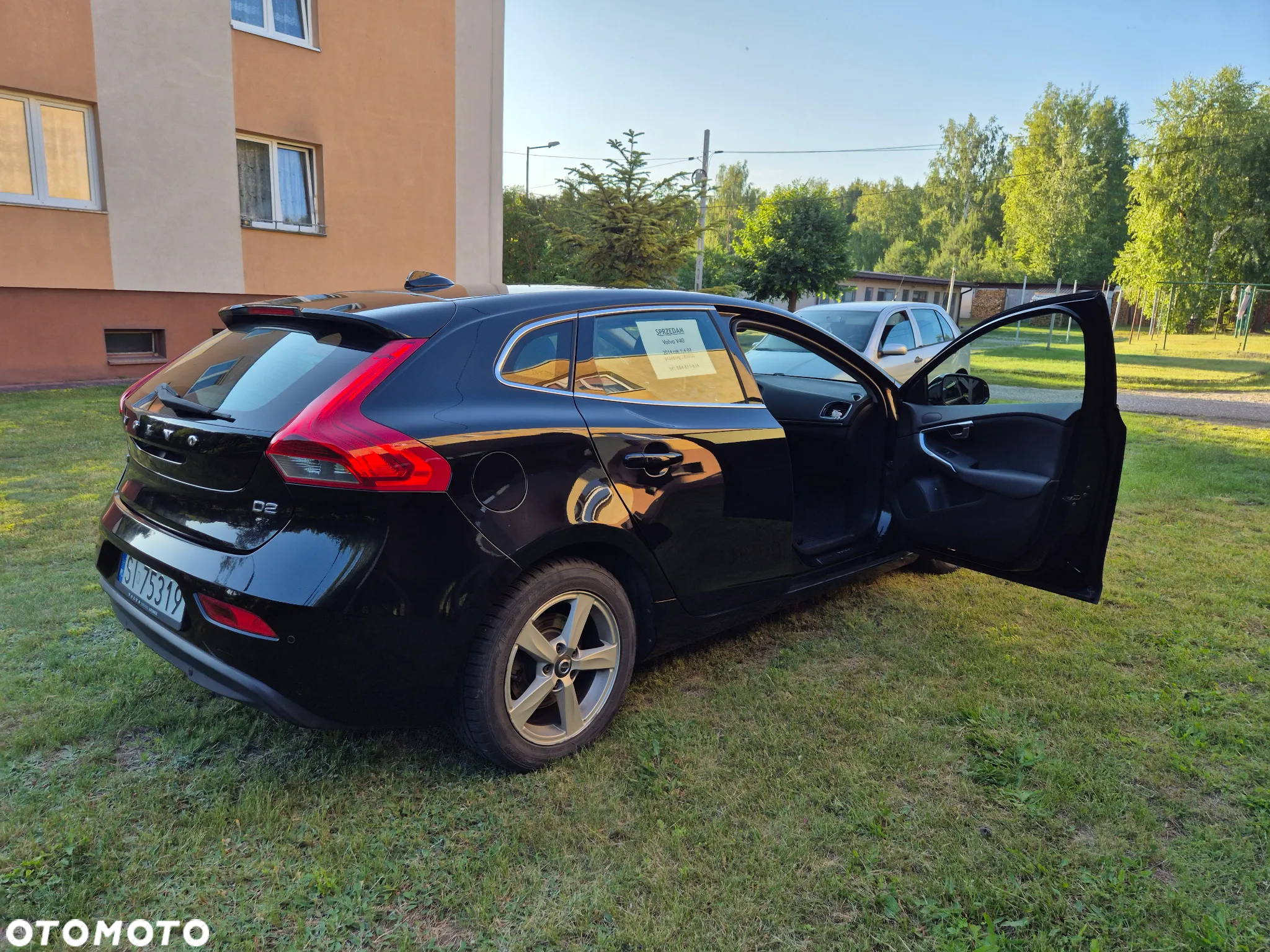Volvo V40 D2 Momentum - 16