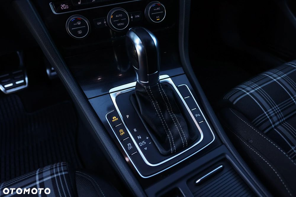 Volkswagen Golf GTD BlueMotion Technology DSG - 27