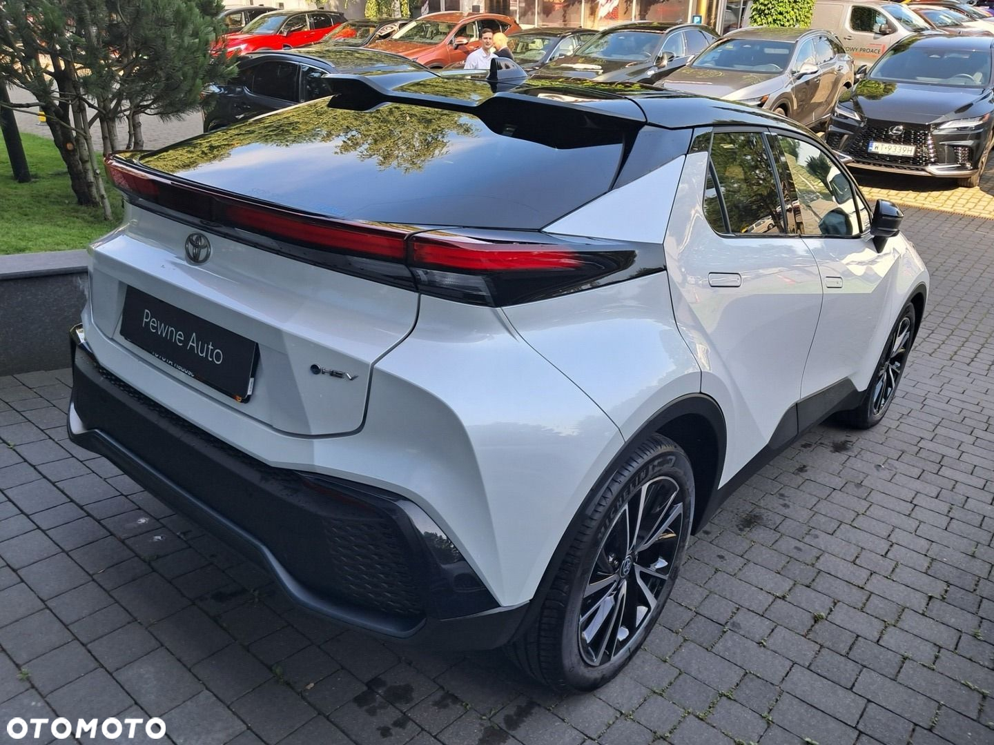 Toyota C-HR - 4