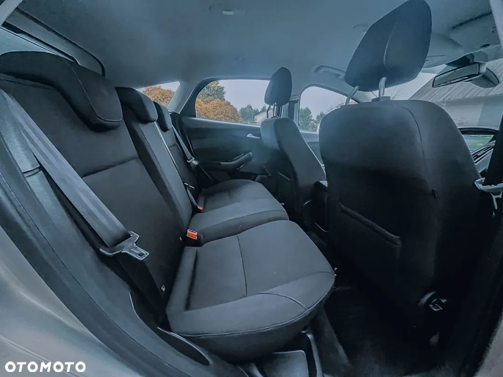 Ford Focus 1.0 EcoBoost Trend - 28