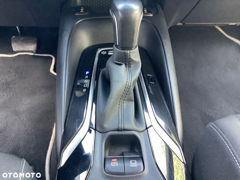 Toyota Corolla 1.8 Hybrid Comfort - 27