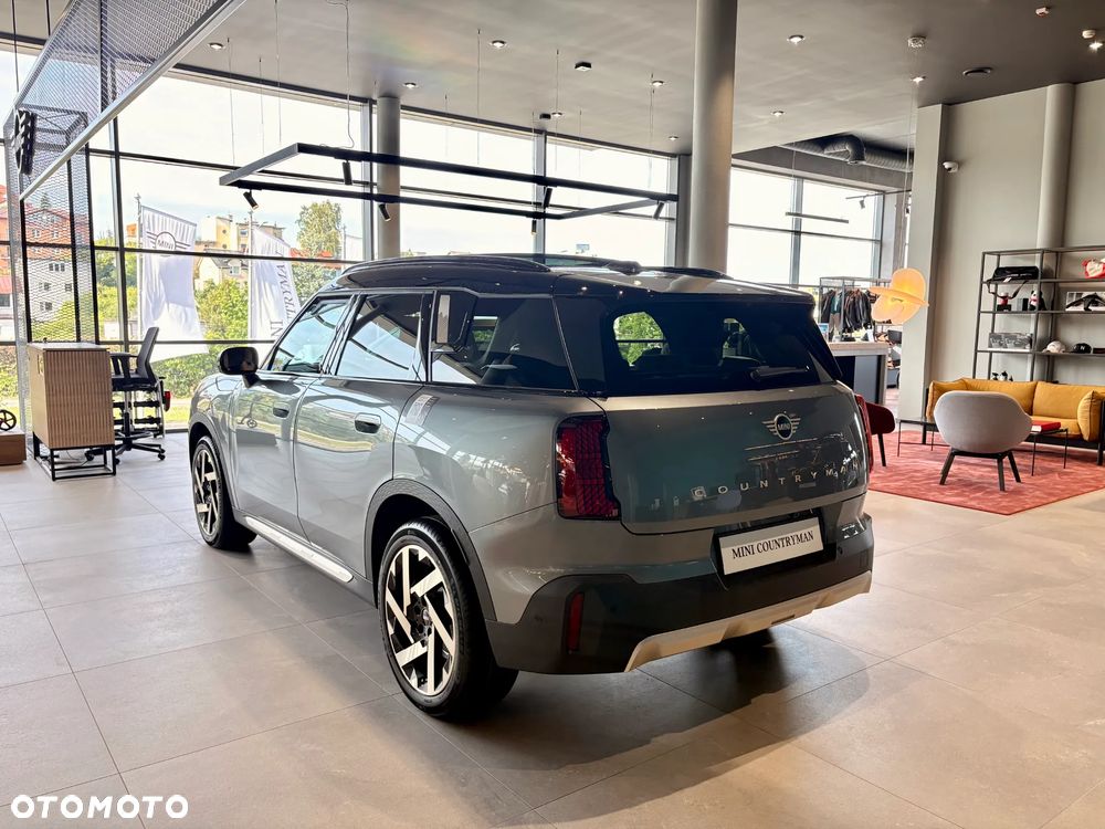 MINI Countryman C mHEV Linia Favoured - 7