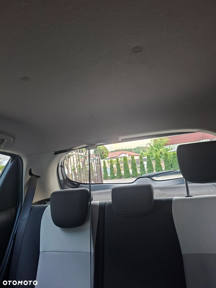 Toyota Yaris 1.5 Premium - 31