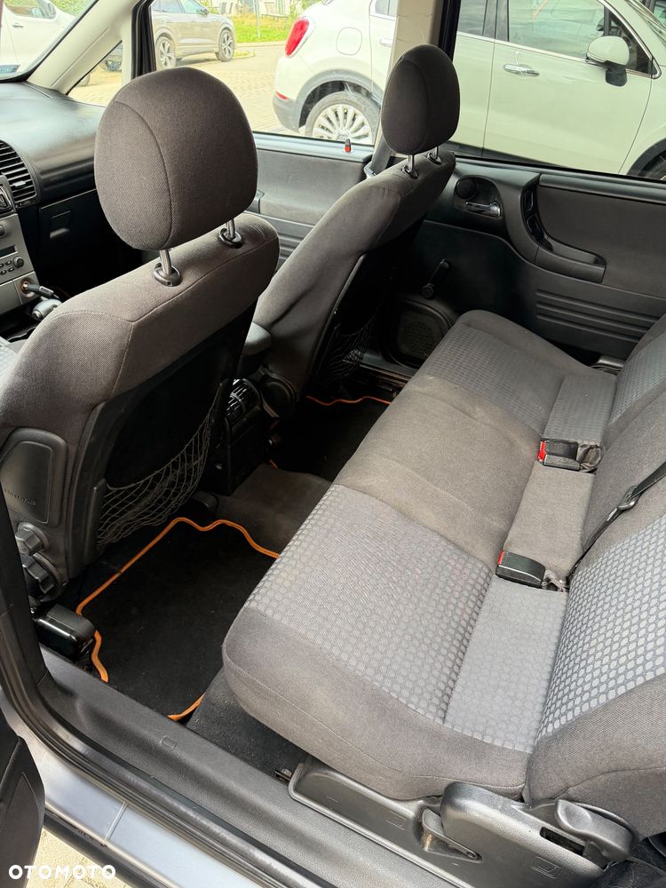 Opel Zafira 1.8 16V Comfort - 6